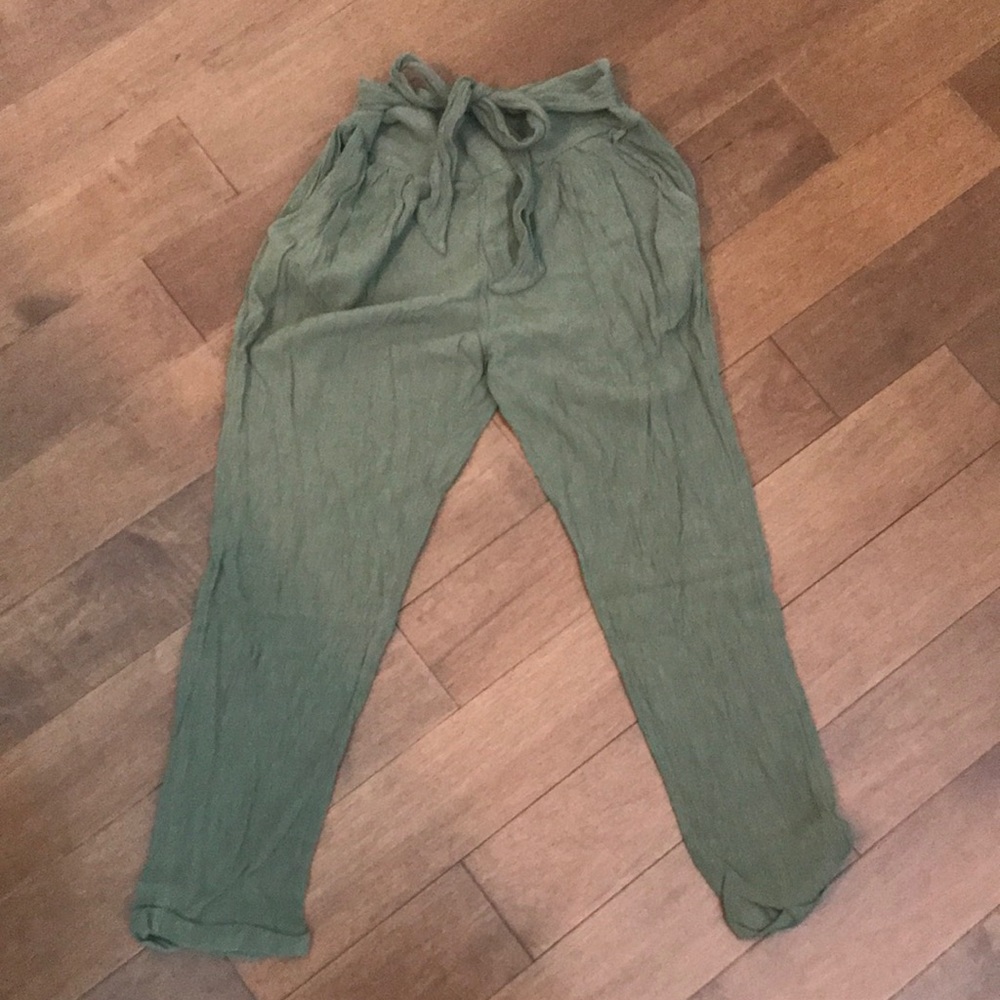 American Eagle Harem Style Pant